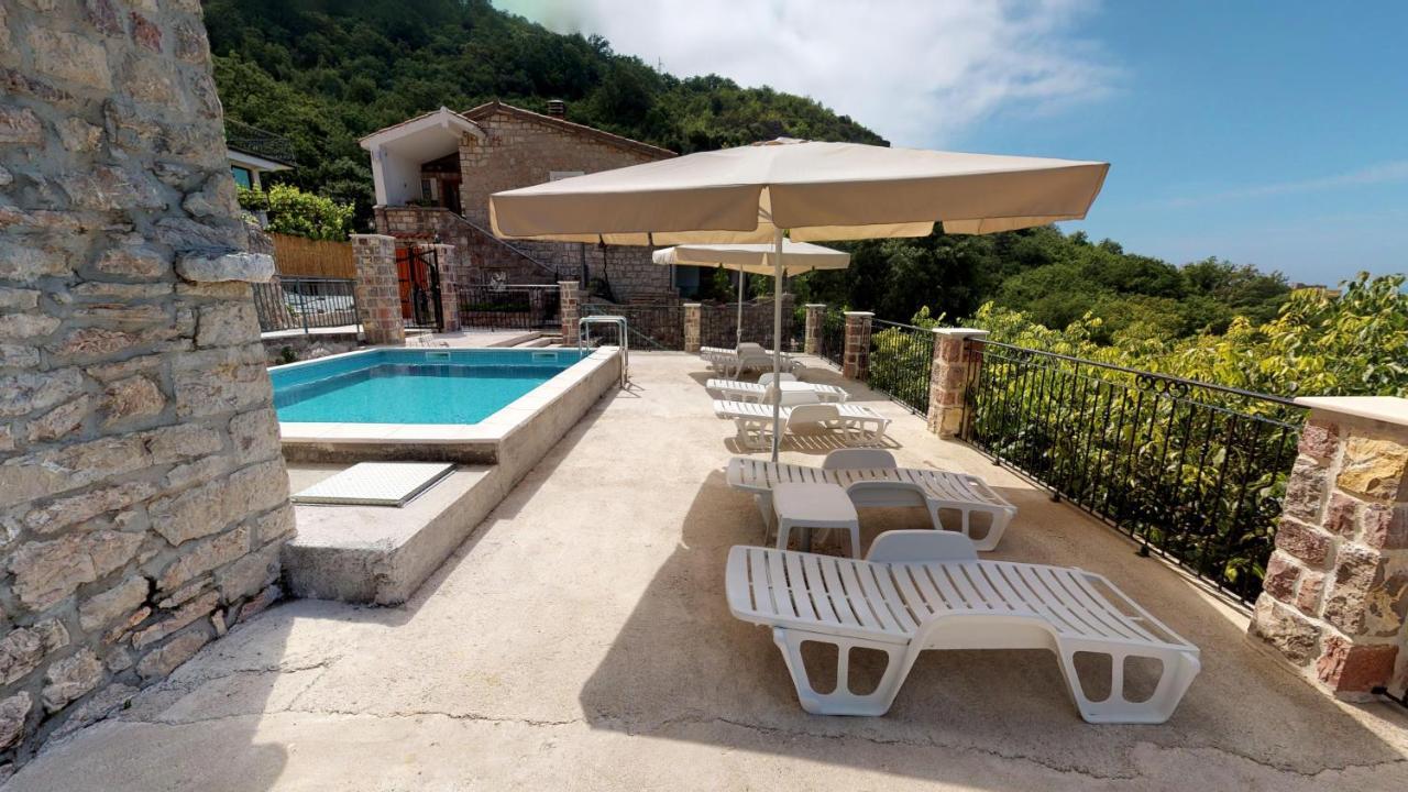 Luka Villa เบชิชิ ภายนอก รูปภาพ
