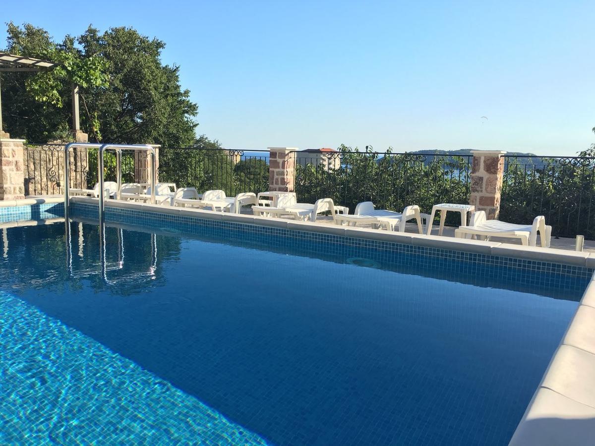 Luka Villa เบชิชิ ภายนอก รูปภาพ