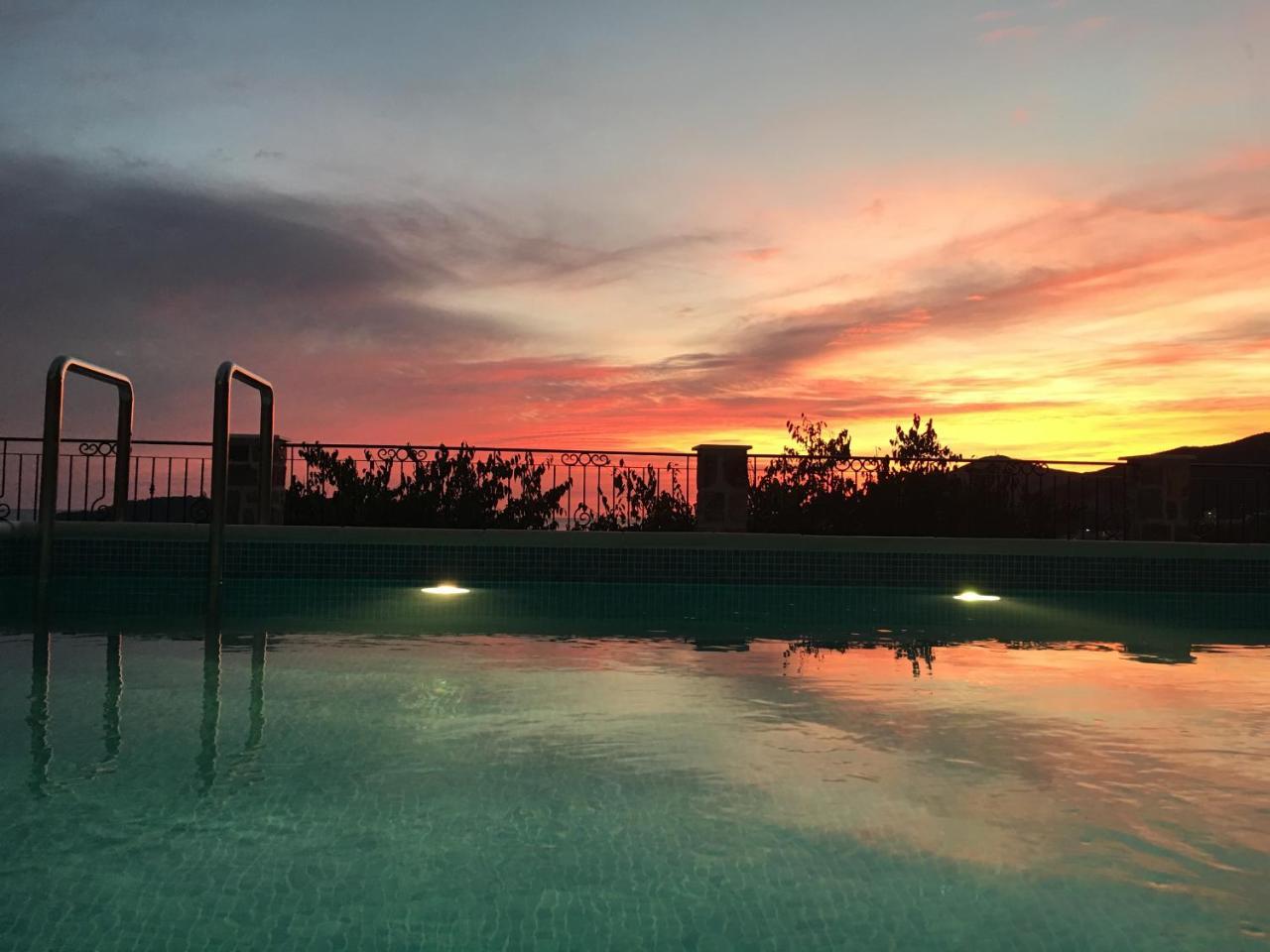 Luka Villa เบชิชิ ภายนอก รูปภาพ